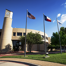 Plano Municipal Center